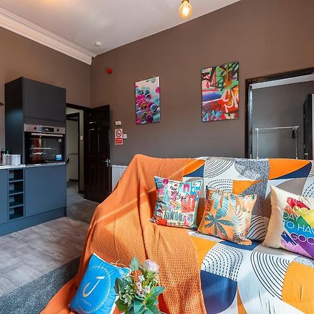 Art-Filled Bohemian 1 Bedroom Apt 2 Beds Colourful Praise Inn Apartment Kingston upon Hull Exteriér fotografie